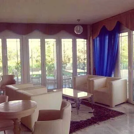 Al Mare فندق بوليخرونو